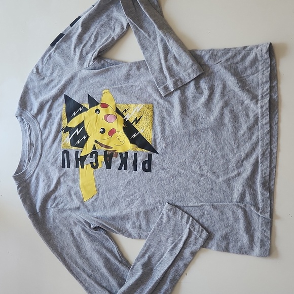 Pokemon Gray Long Sleeve Tshirt Large - Picture 1 of 6